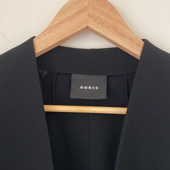 SOLD! AKRIS Black Lightweight Wool Blazer - Picture 5 of 12